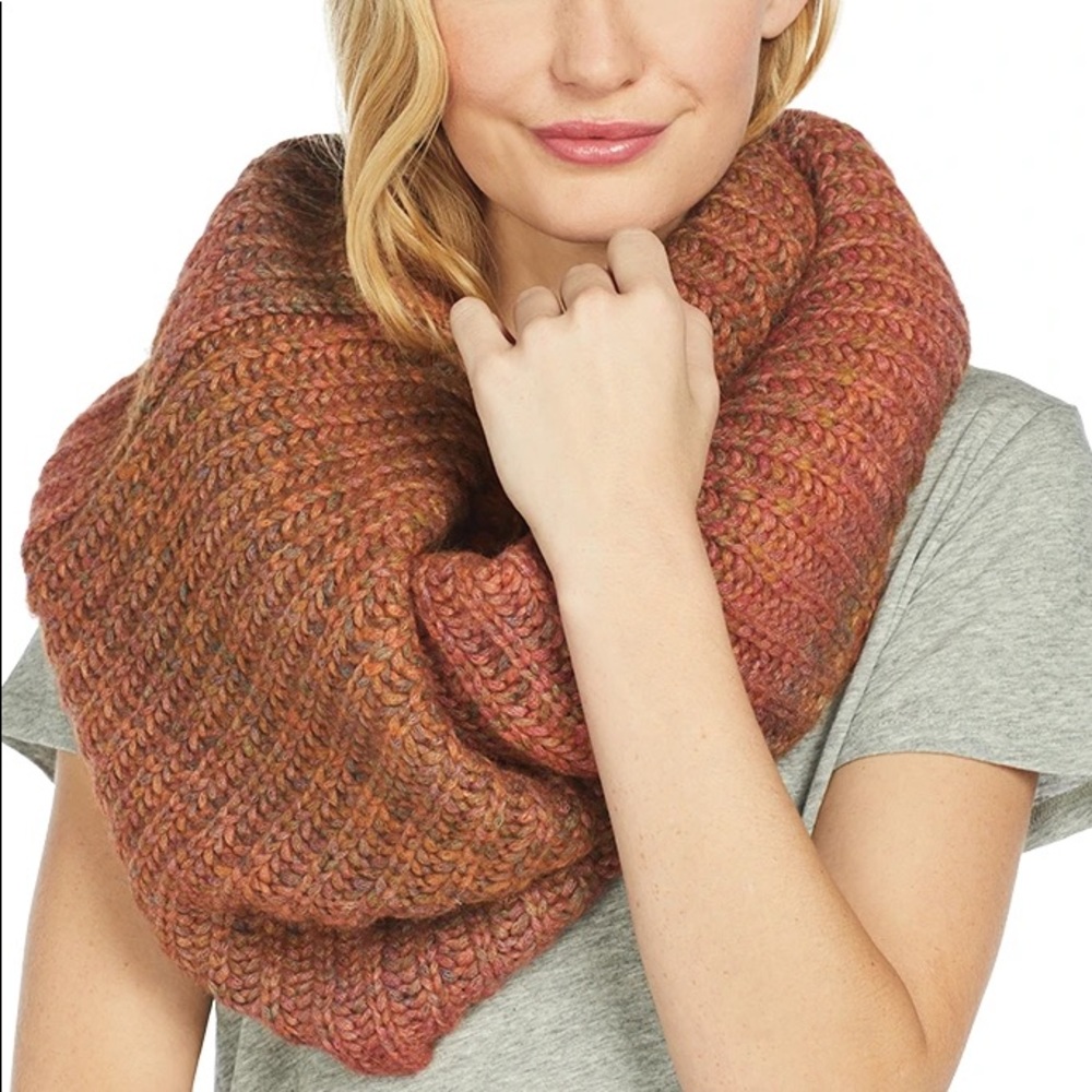 NWT LoveShackFancy Edwina Knit Scarf